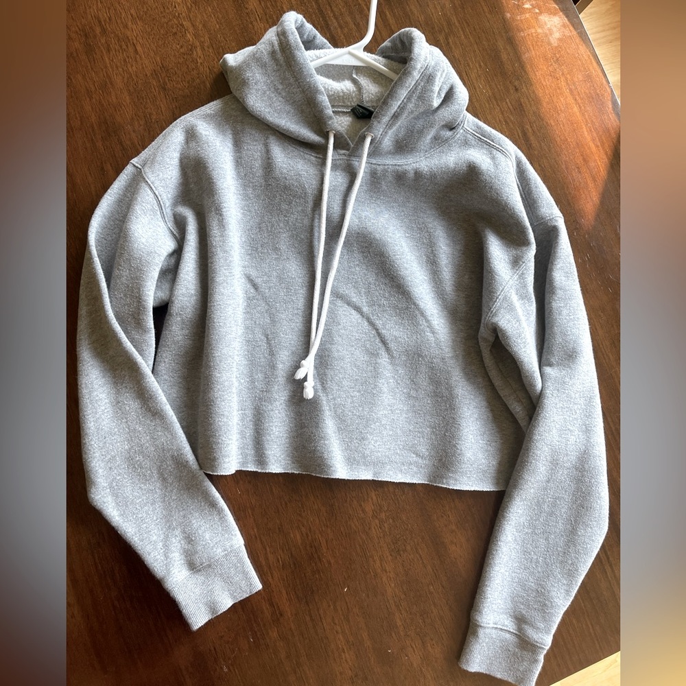 Cropped hoodie
